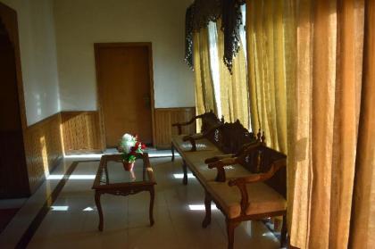 Hotel Kashmir International - image 3